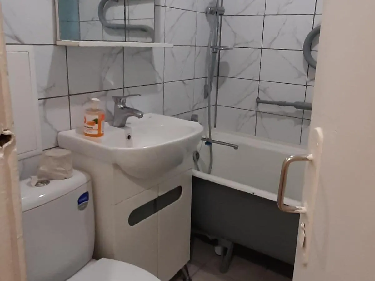 Эконом Вариант - Квартира В Центре Из Первых Рук Cherníhiv Apartamento